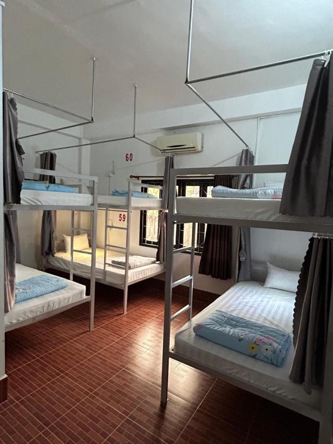 Vang Vieng Backpackers Hostel Extérieur photo