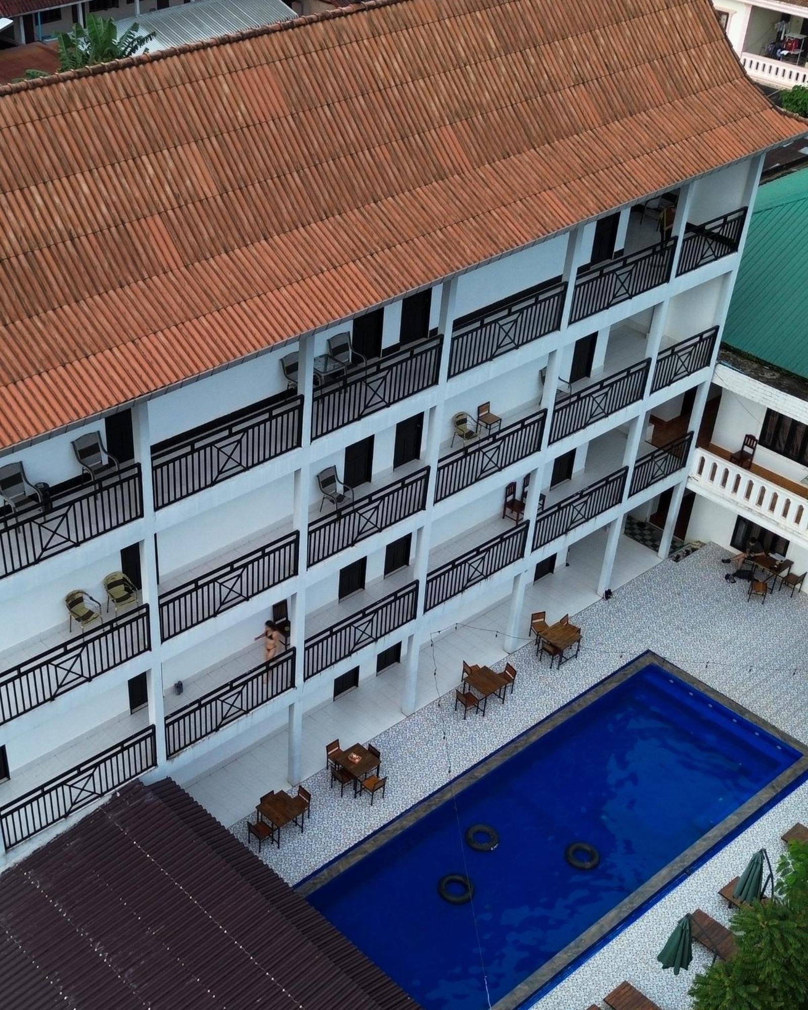 Vang Vieng Backpackers Hostel Extérieur photo