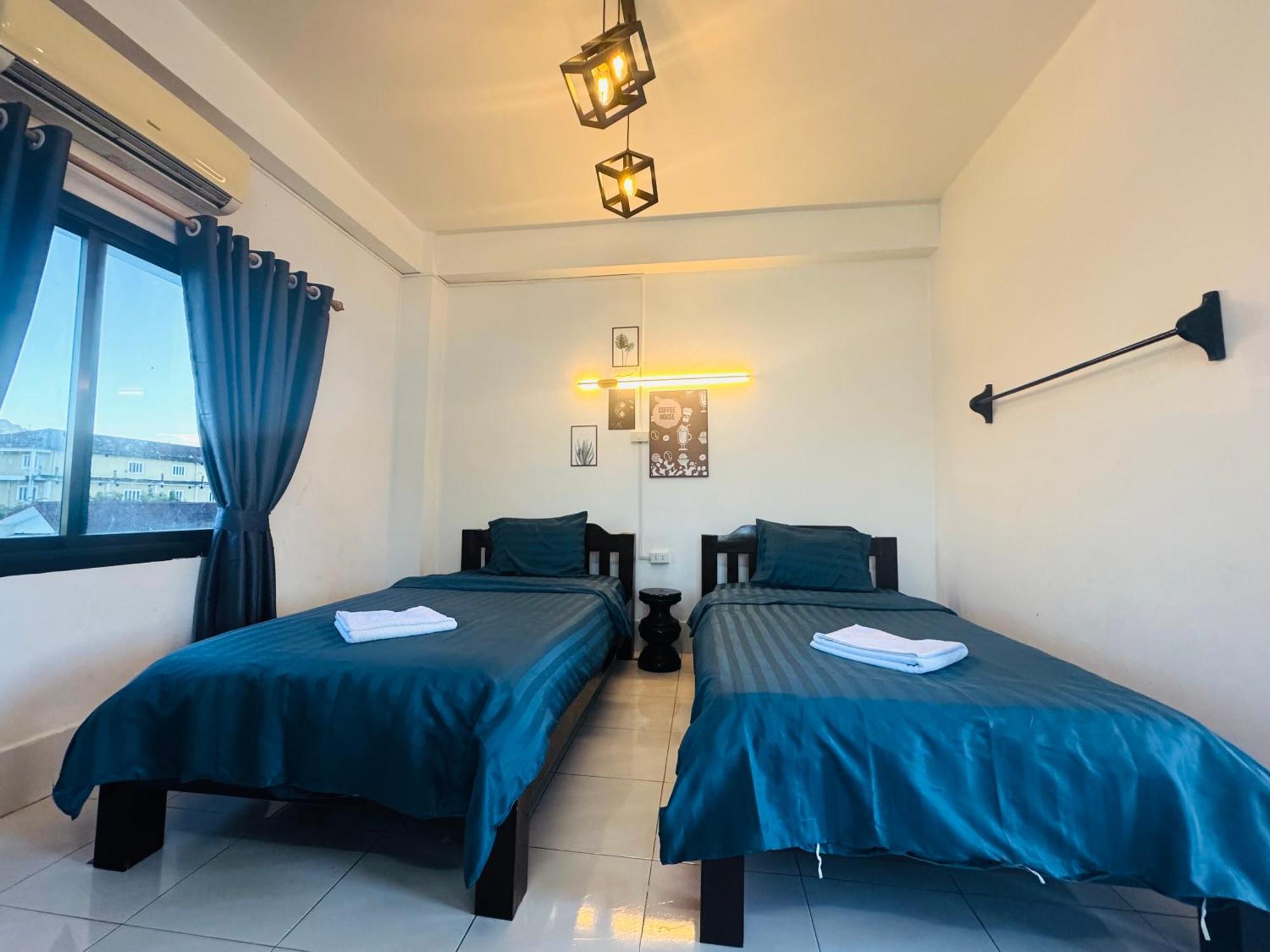 Vang Vieng Backpackers Hostel Extérieur photo
